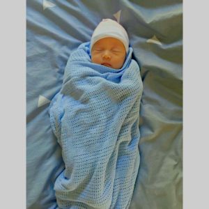 Chăn lưới xuất Nga khô thoáng cho bé