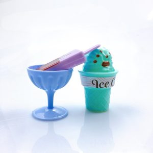 Đồ chơi xe chở kem cho bé gái