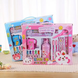 Bộ Dụng Cụ Học Tập Kèm Bình Nước Cho Bé